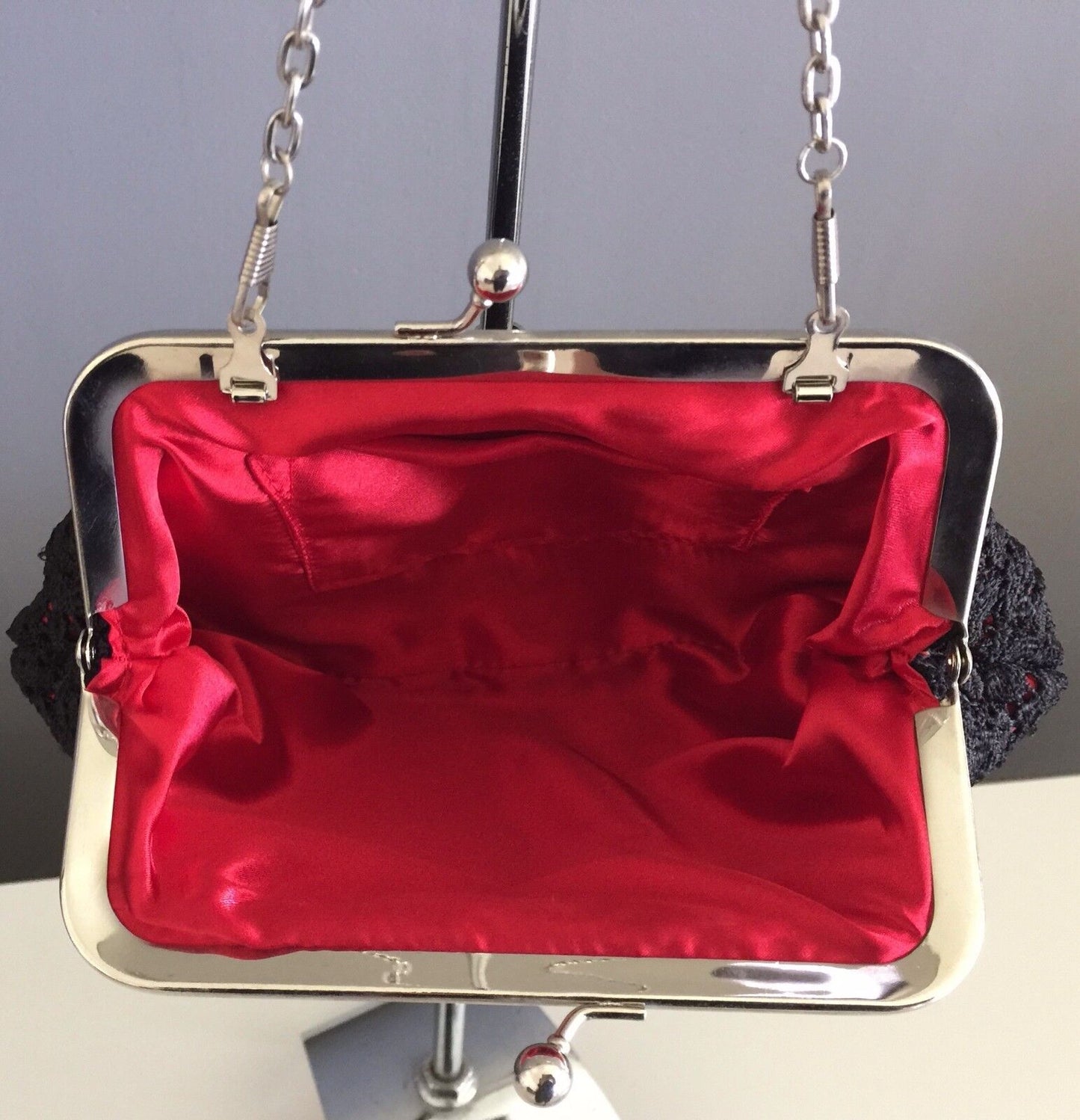 CLUTCH BAG Black Lace on Red Lining Frame Short Chain Shoulder Strap Handbag
