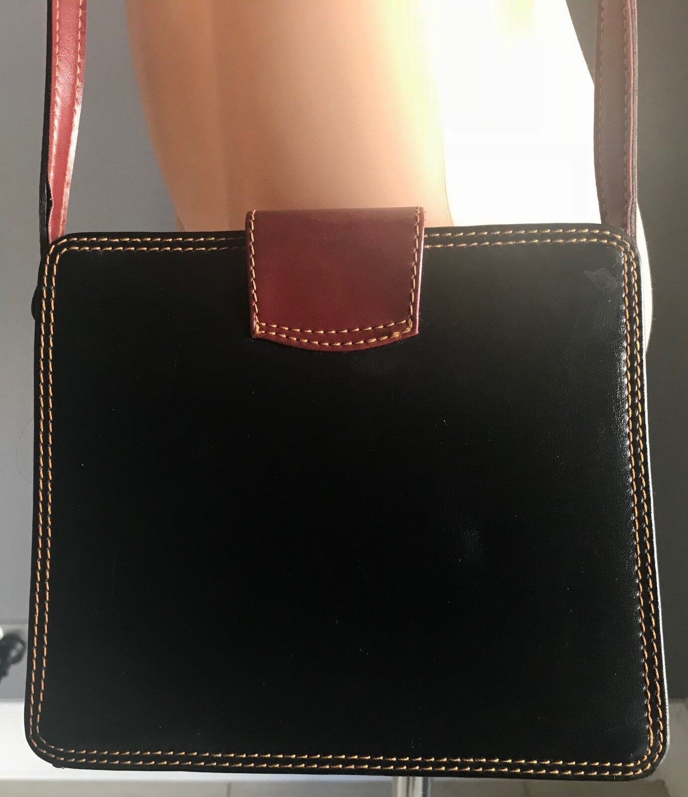 Nics Nice Designs LEATHER  SHOULDER BAG Black Tan Leather Cross Body HandBag NEW