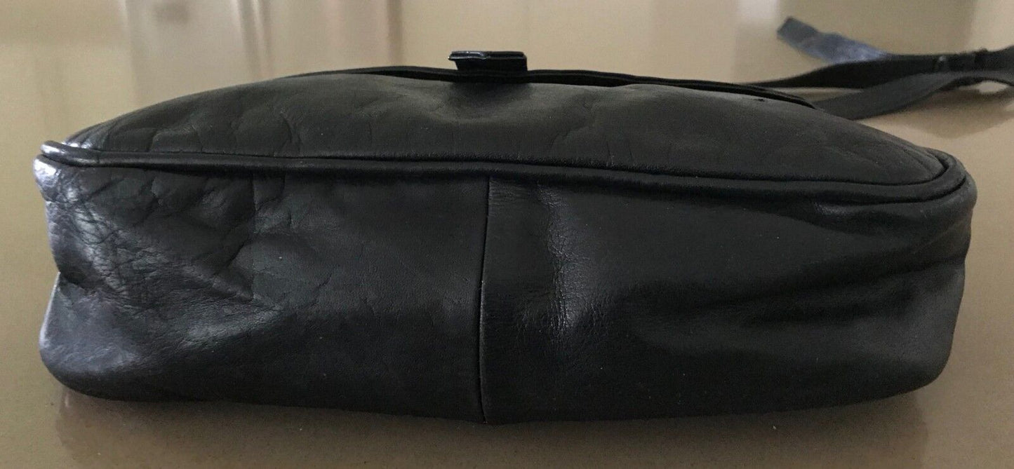 GOLD CREST Cross Body Shoulder Bag Black Pleather Saddle Handbag Purse Vintage