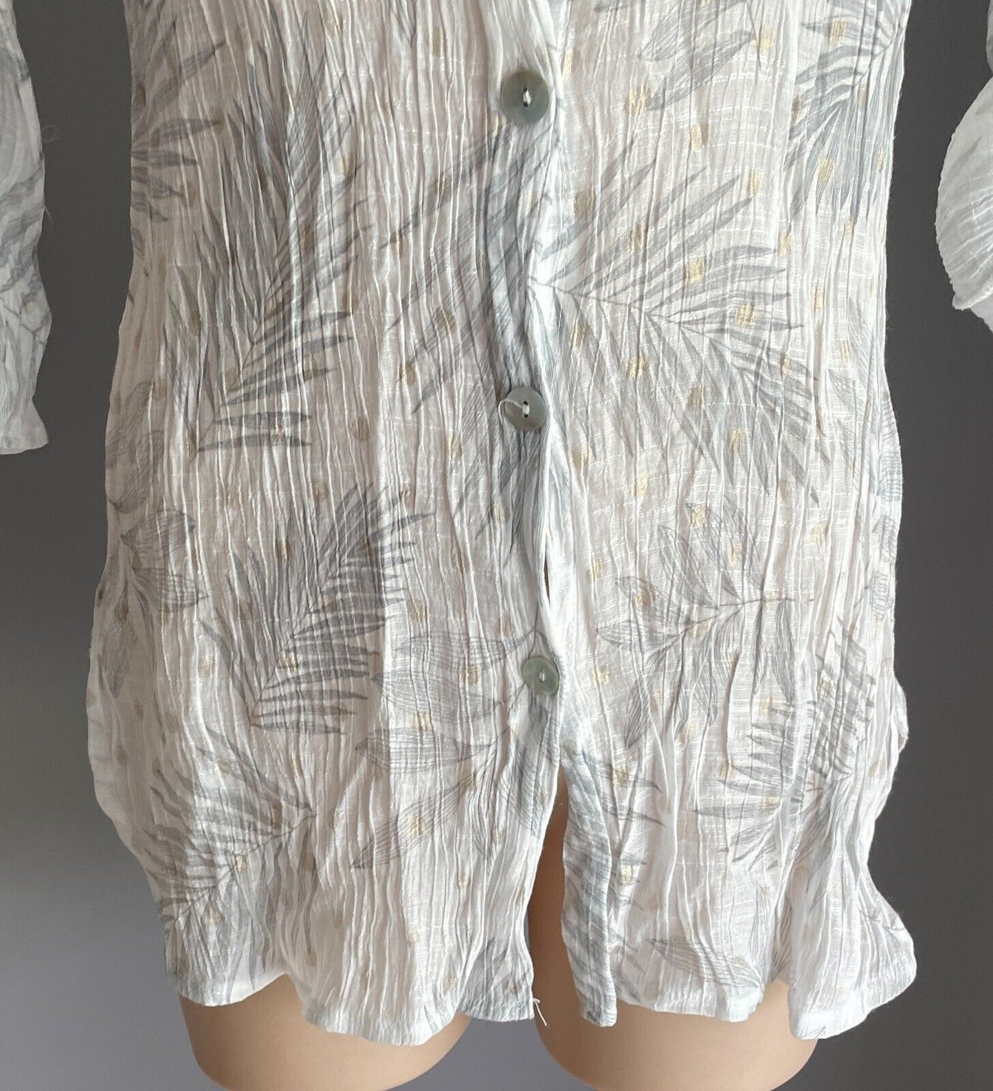 CLARITY by THREADZ Top White Grey Palm Print Wrinkle Adjust Sleeve Shirt S 10
