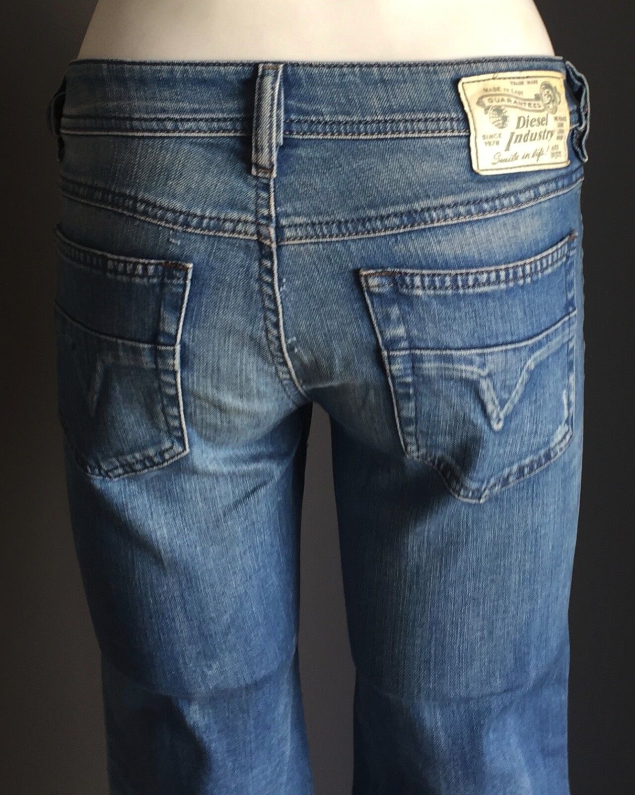 DIESEL "Rohny" Jeans Faded  Denim Straight Leg Ladies Size 28W 32L Fab Retro Gem