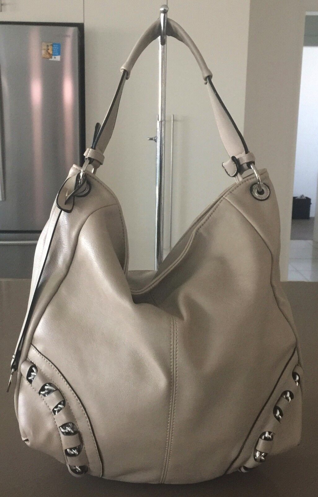 NOVO Shoulder Bag Beige Pebble Look Pleather Hobo HandBag Shopper  Bag NEW