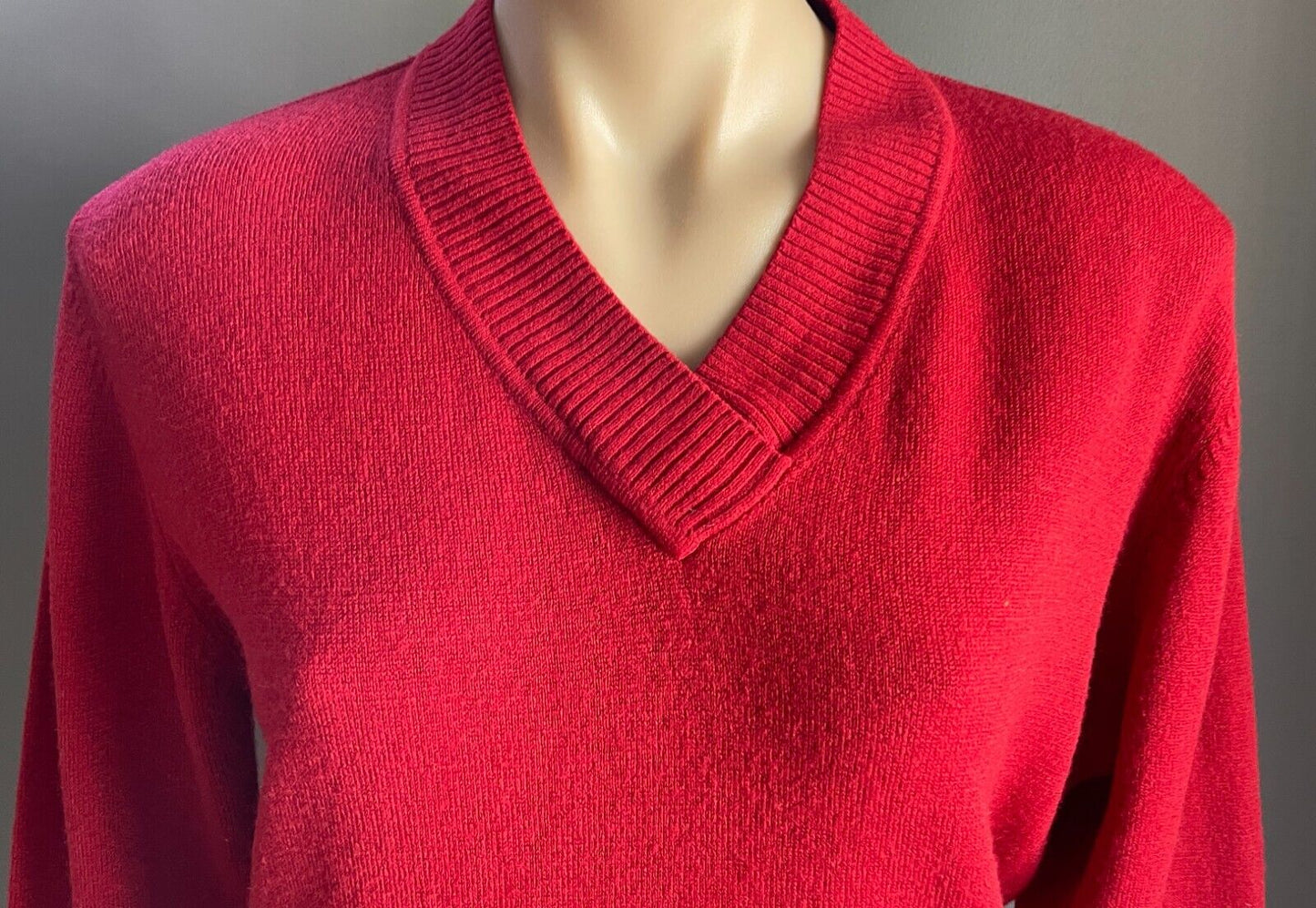 LIZ JORDAN Jumper Red V Neck Long Sleeve Acrylic Stretch Knit Size M 12 NEW