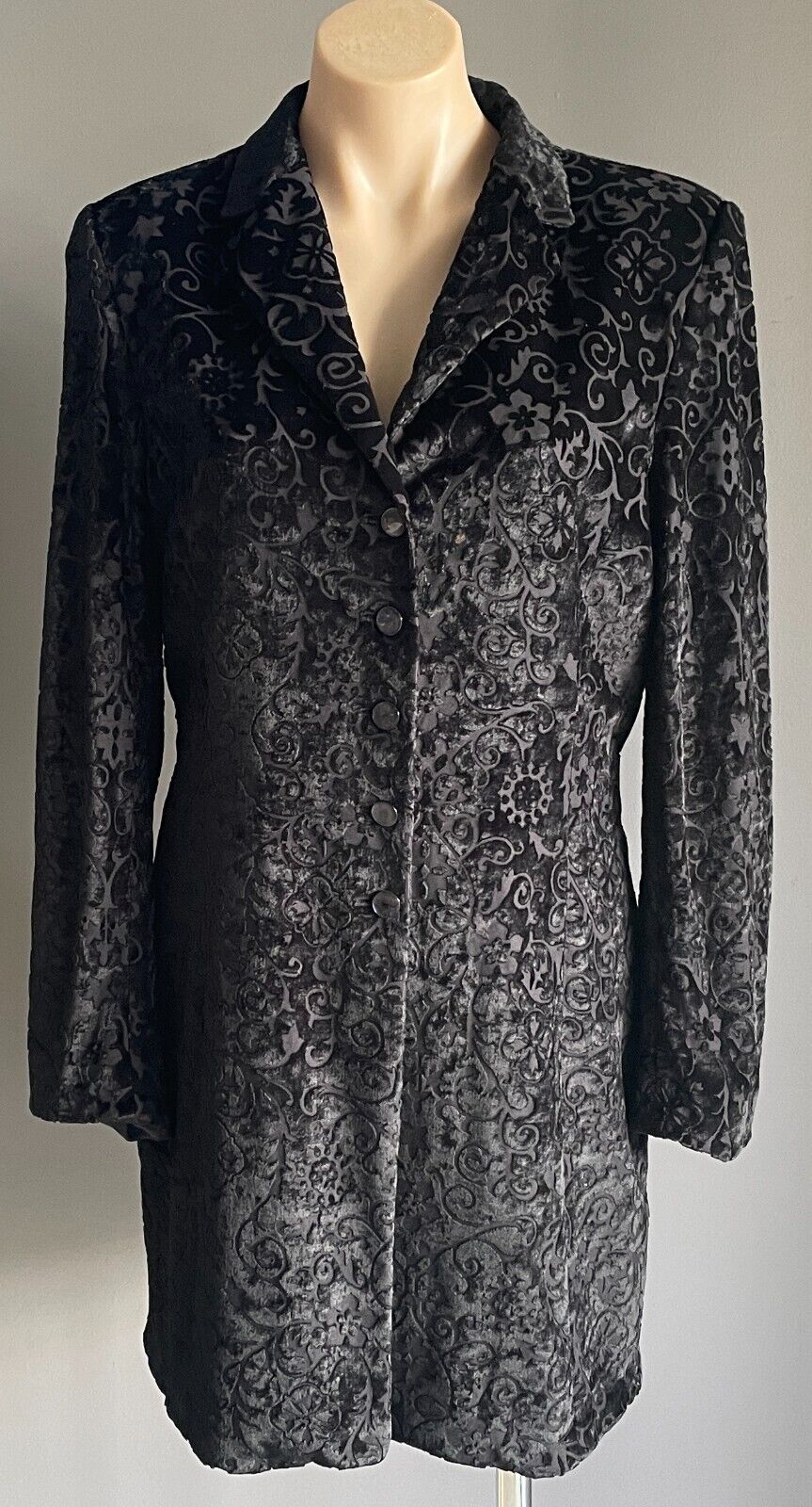 Black VELVET JACKET Jacquard Print Long Sleeve Button Front Size 12 Lined Collar