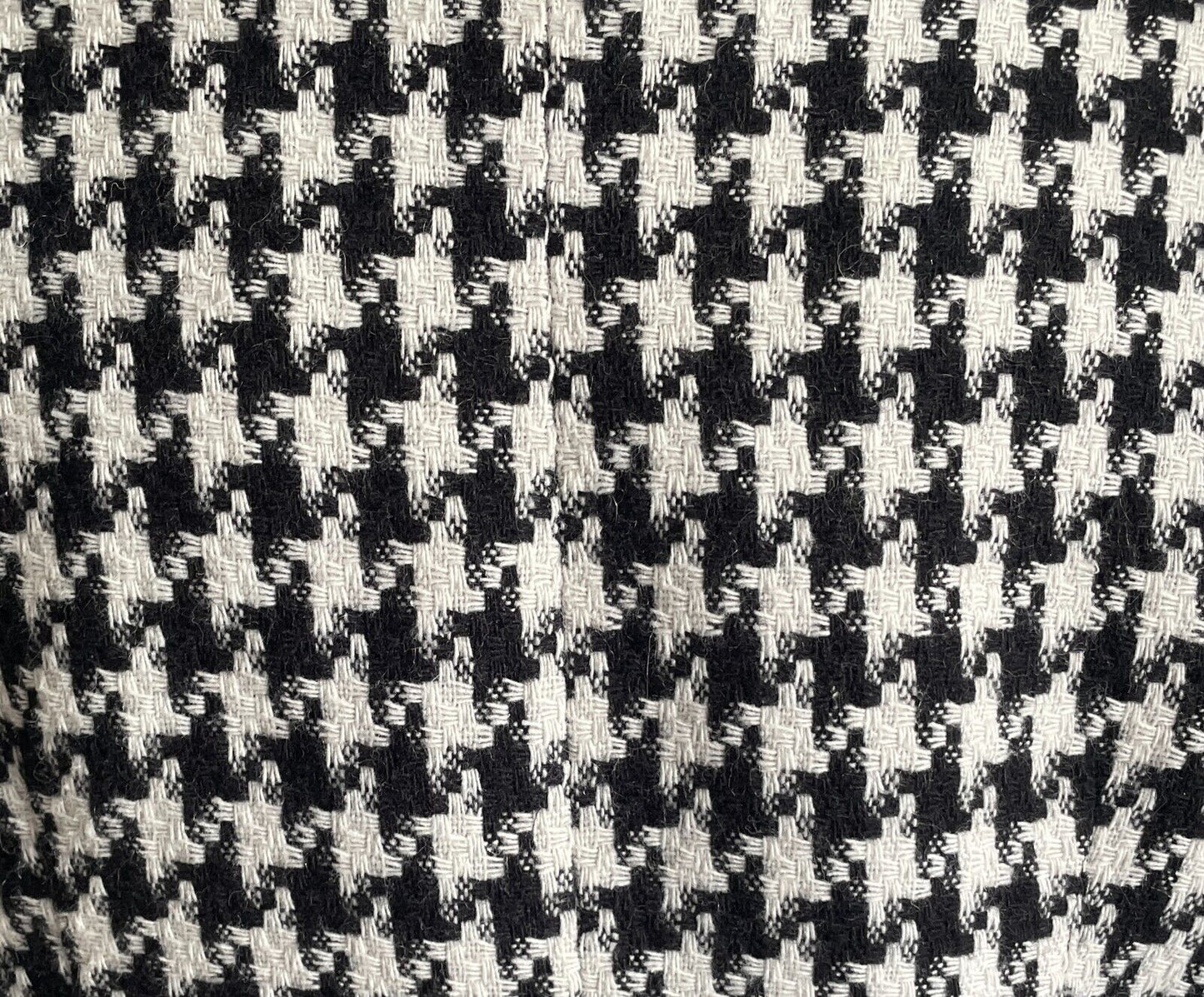 MAX Black & White Houndstooth Long Sleeve Cropped Jacket Size 12 New Zealand