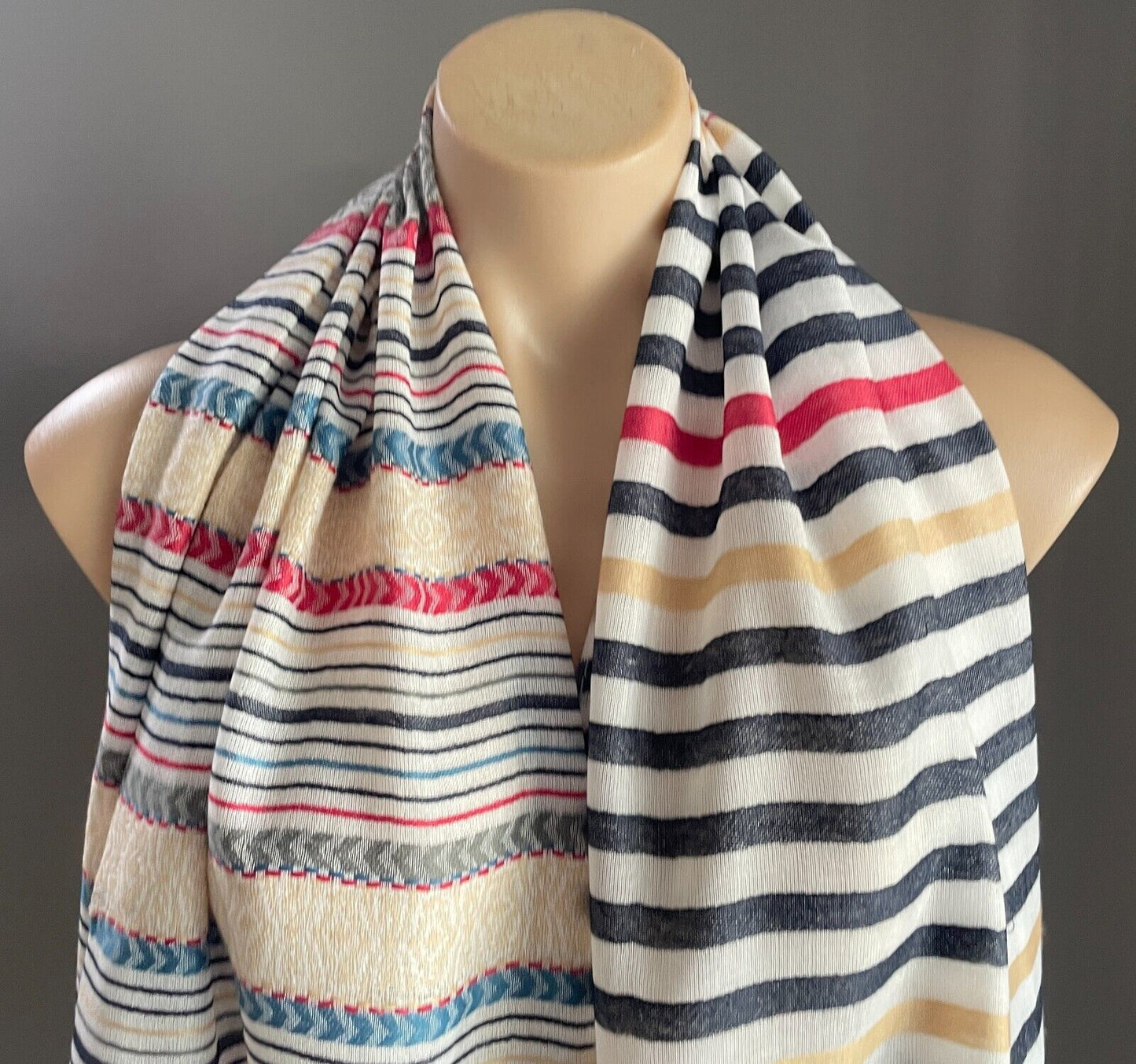 CINNAMON CREATIONS Neck Scarf Wrap Multi Colour Print Rectangle Fringe Trim NEW