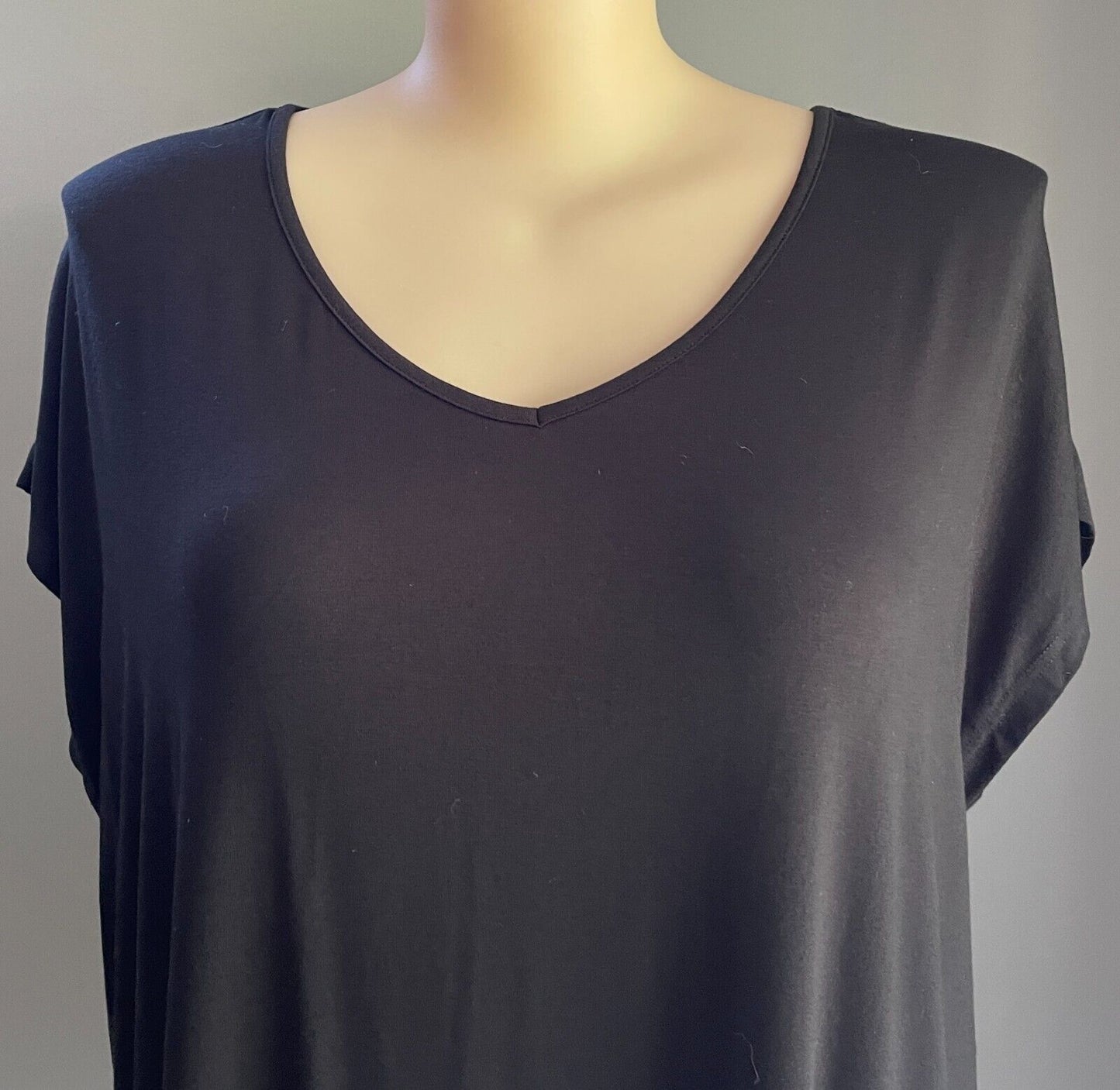 BELLE CURVE Top Black Extended Sleeve V-Neck T Shirt Tee Plus Size 22 +