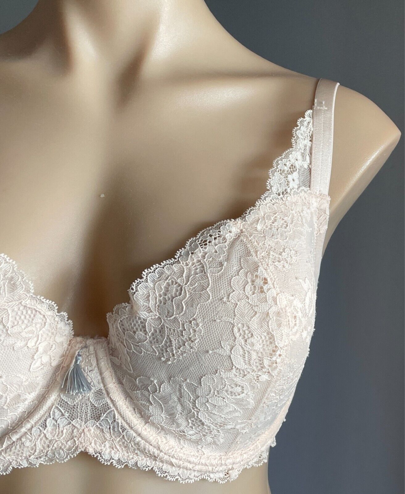 ELLE MACPHERSON BODY "Zest" Full Busted Bra Sze 12F Lace Shell/Sage Green Colour