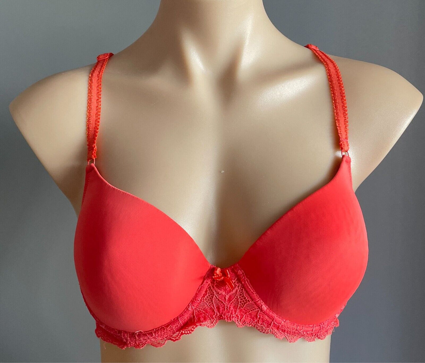CHLOE & LOLA Coral Smooth Cup Bra Size 14C Lace Racer Back Adjustable Straps
