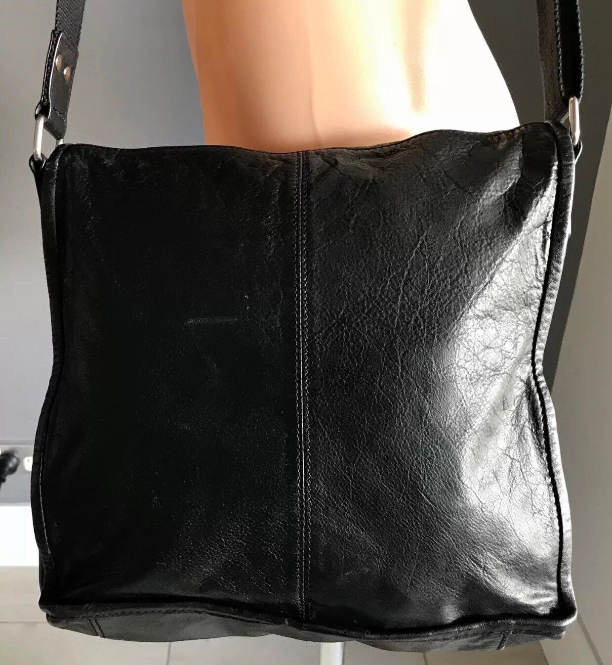 ENZO ROSSI Handbag Leather Cross Body Messenger Bag Black Grain Retro Gem NEW