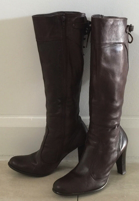 TORRETTI Boots Brown Leather Long Knee High Size 39 w Lace Up Back Ab Fab Ladies