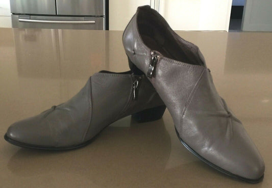 ALLEGRA Shoes Taupe Leather "X" Detail Cuban Heel Ankle Booties Boots Size 40