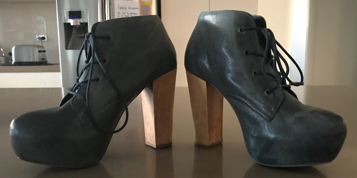 STEVE MADDEN "Crazie" Ankle Boots Blue Leather Almond Toe Platform Size 8.5M