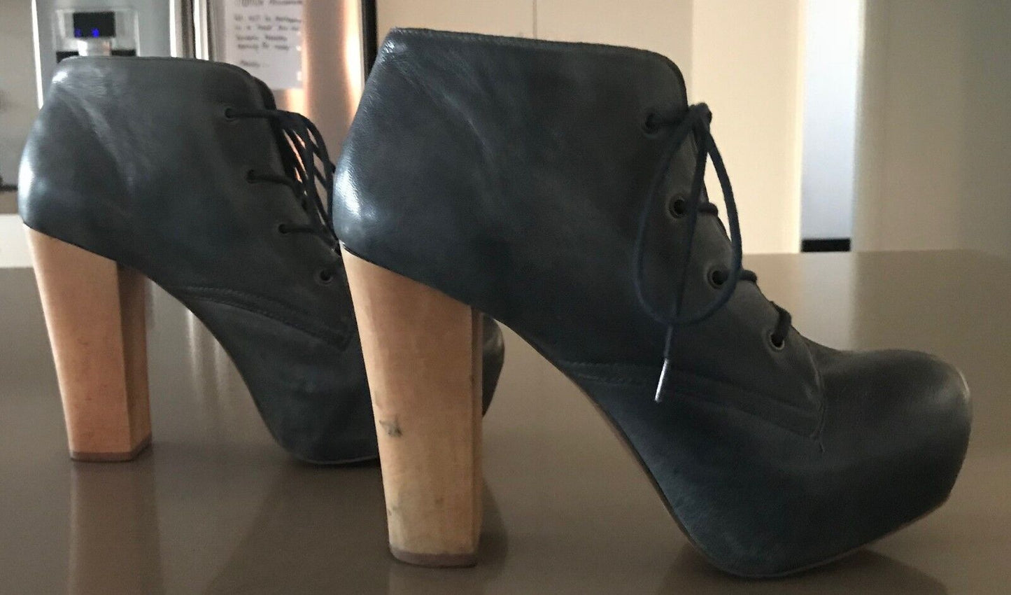 STEVE MADDEN "Crazie" Ankle Boots Blue Leather Almond Toe Platform Size 8.5M