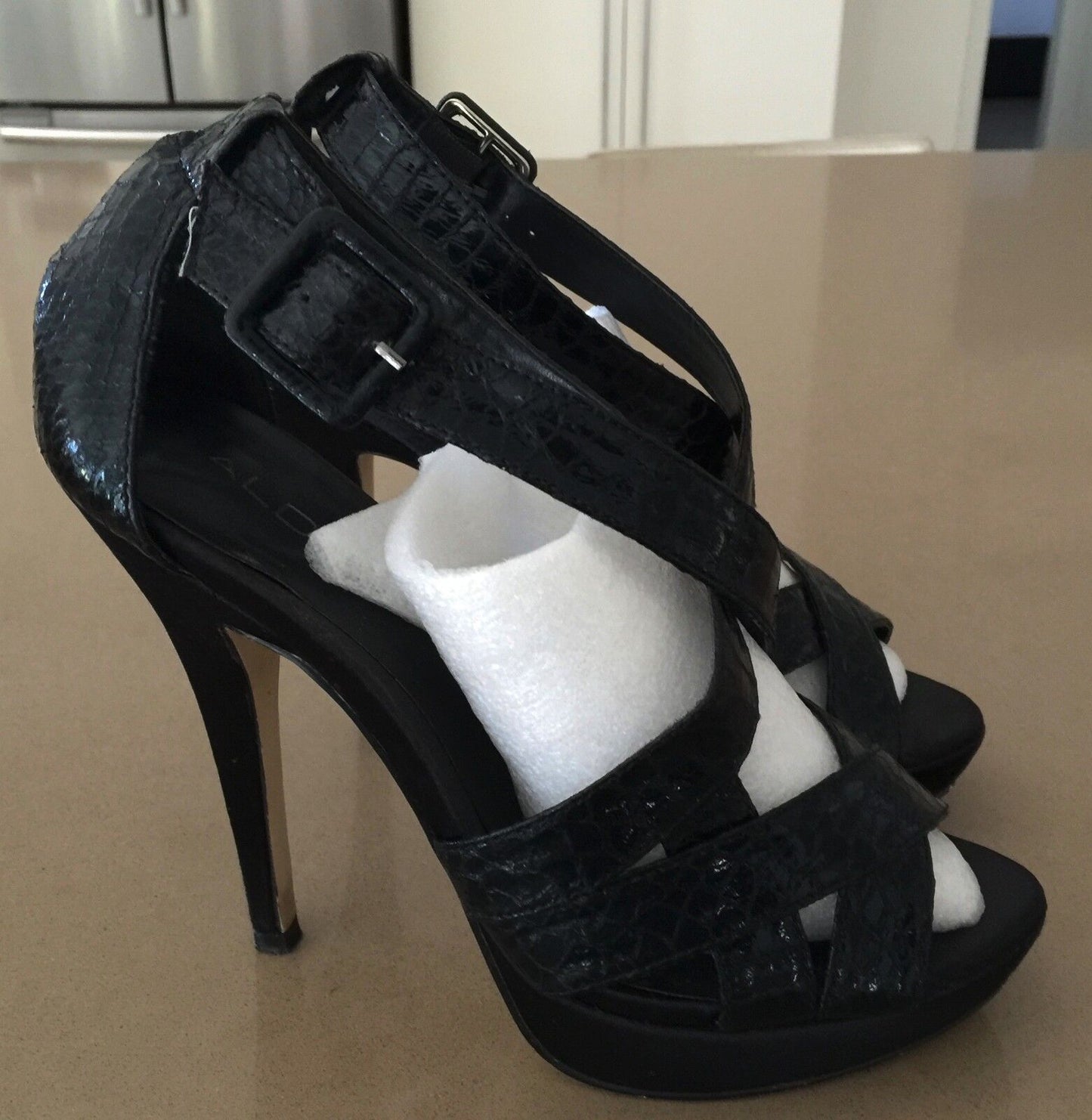 ALDO  Sandals Black Strappy Open Toe Platform Stiletto Heels  Shoes Size 39