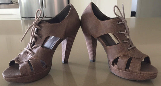 NOVO Platform Shoes Antique Brown Pleather Open Toe 11cm Heel Ladies Size 7