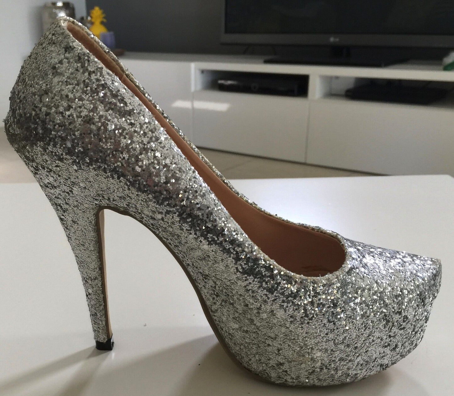 JOJO CAT Bling Bling Silver Glitter Platform High Heels Size 38 Stiletto Shoes