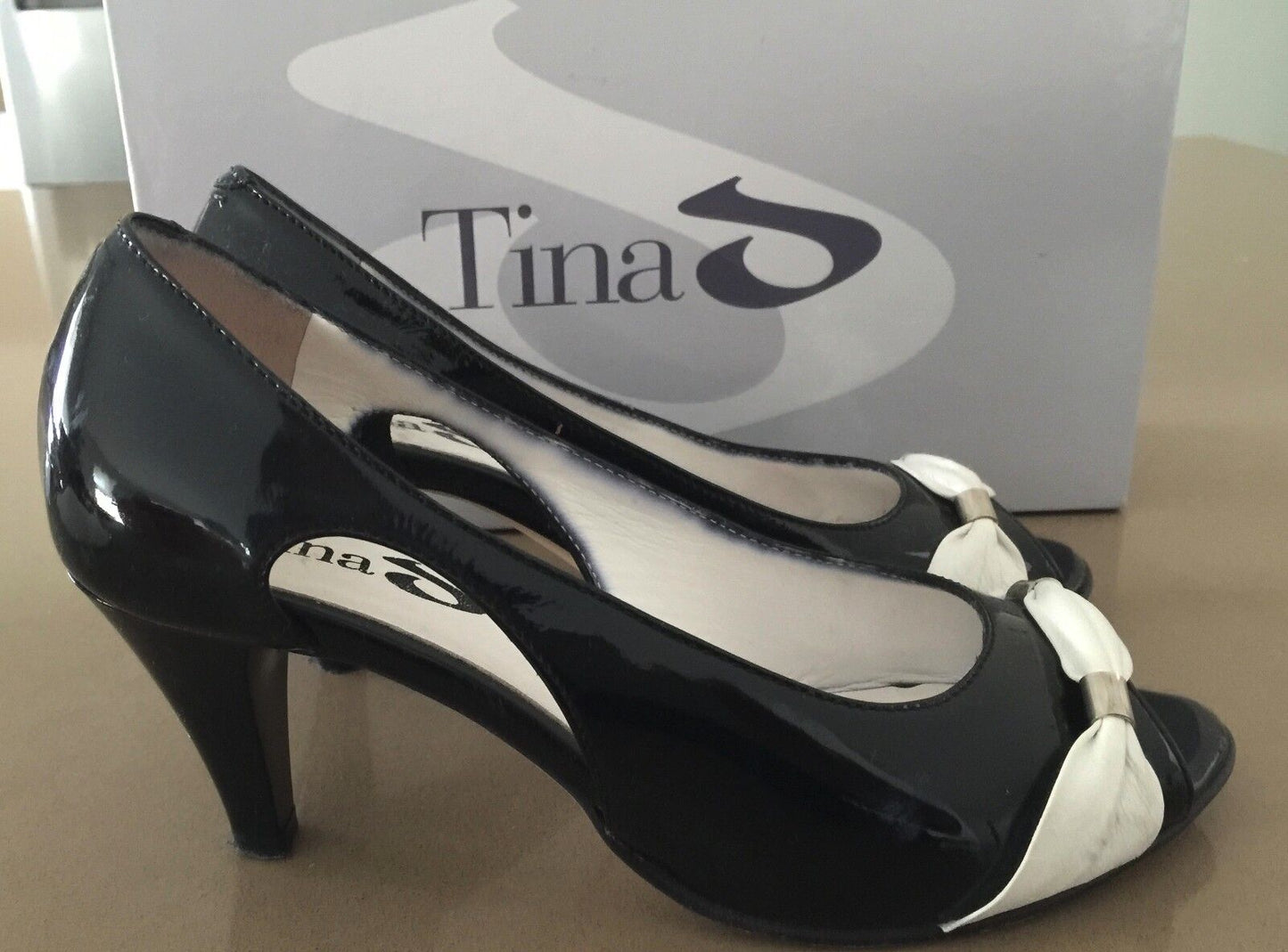 TINA D Shoes Black & White Patent Leather Peep Toe 7cm Heel Ladies Size 35.5