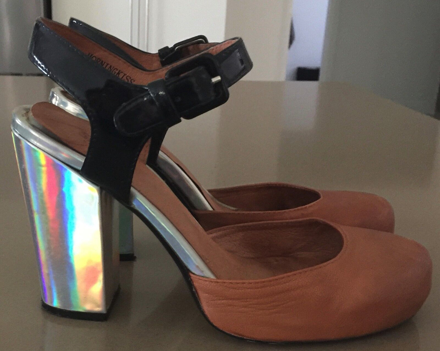 SHUBAR "Morning Kiss" Shoes Tan Black Ankle Strap Ladies Size 41 1940's Look