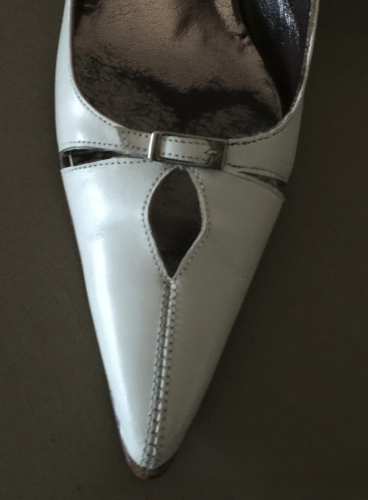 GARY CASTLES Kitten Heels Ivory Leather Pointy Toe Shoes Size 35.5 1950's Style