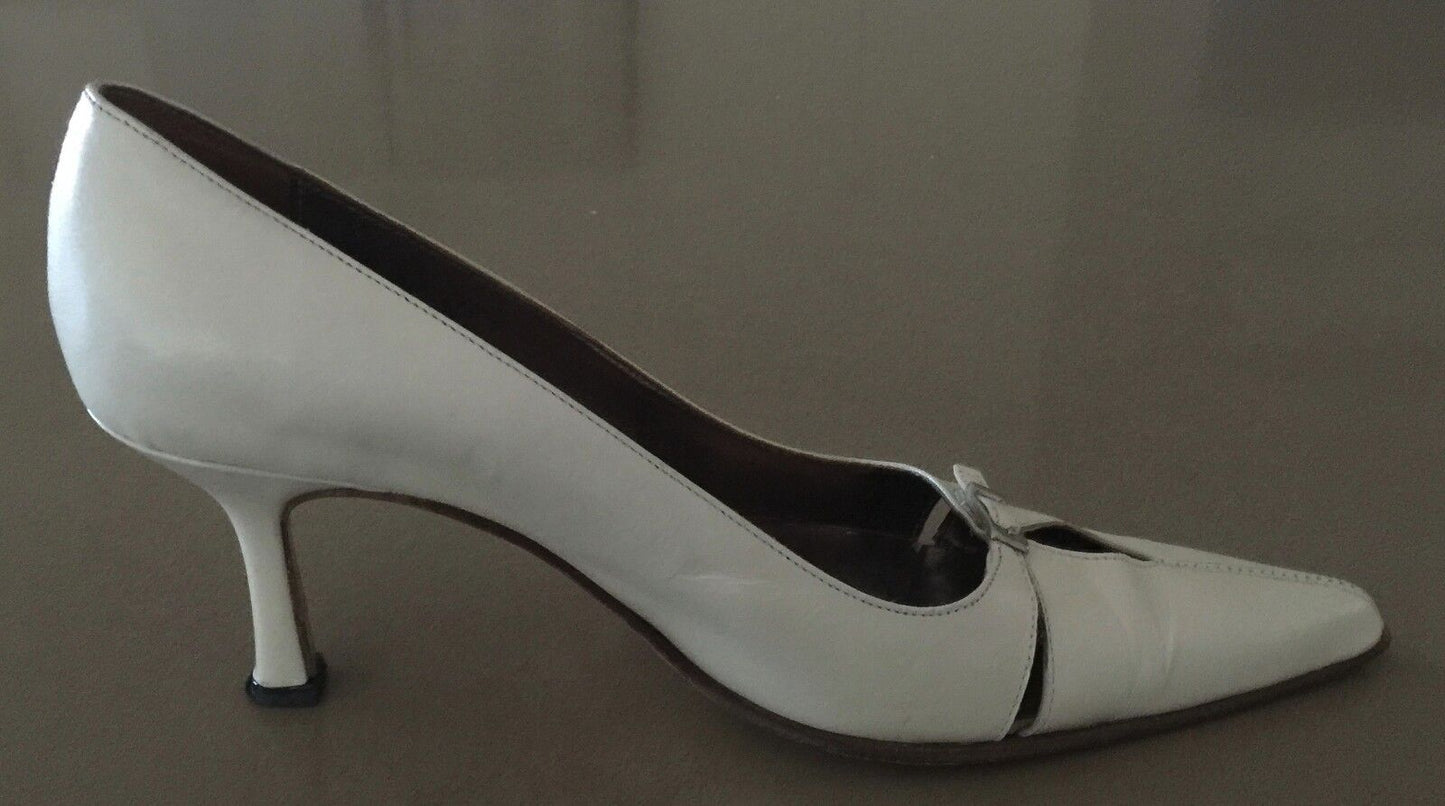 GARY CASTLES Kitten Heels Ivory Leather Pointy Toe Shoes Size 35.5 1950's Style