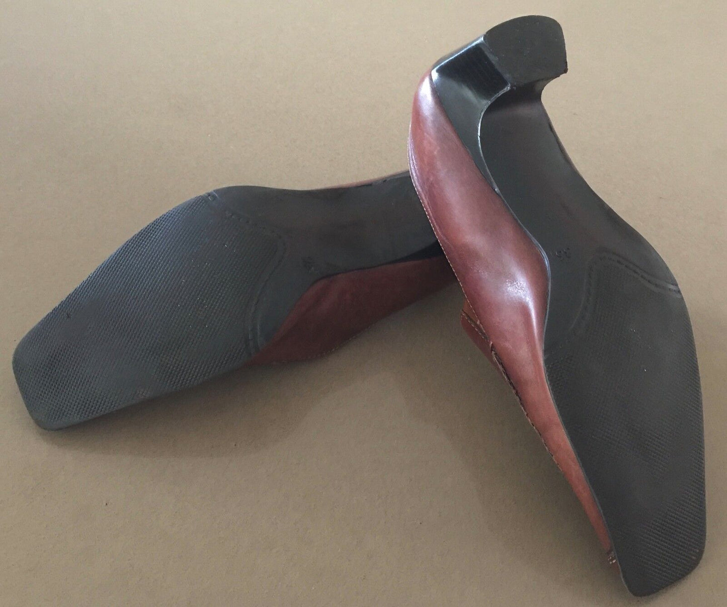 Luscious Rich Tan Leather Loafer Slip On Shoes Ladies Size 36
