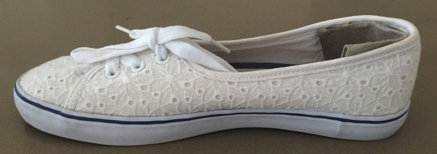 SOULCAL&CO Sneakers White Lace Canvas "Shore" Lace Up Shoes Size 6 39.5 NEW