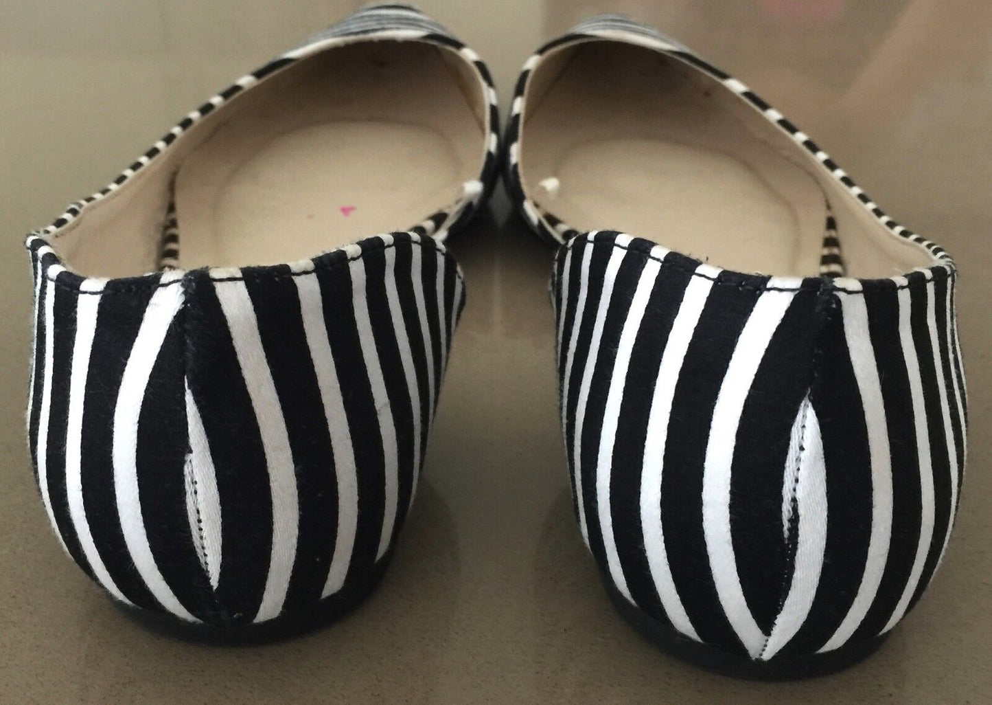 FLATS Shoes Black White Fabric Stripe Pointy Toe Size 7 Pin Up Style Gorgeous