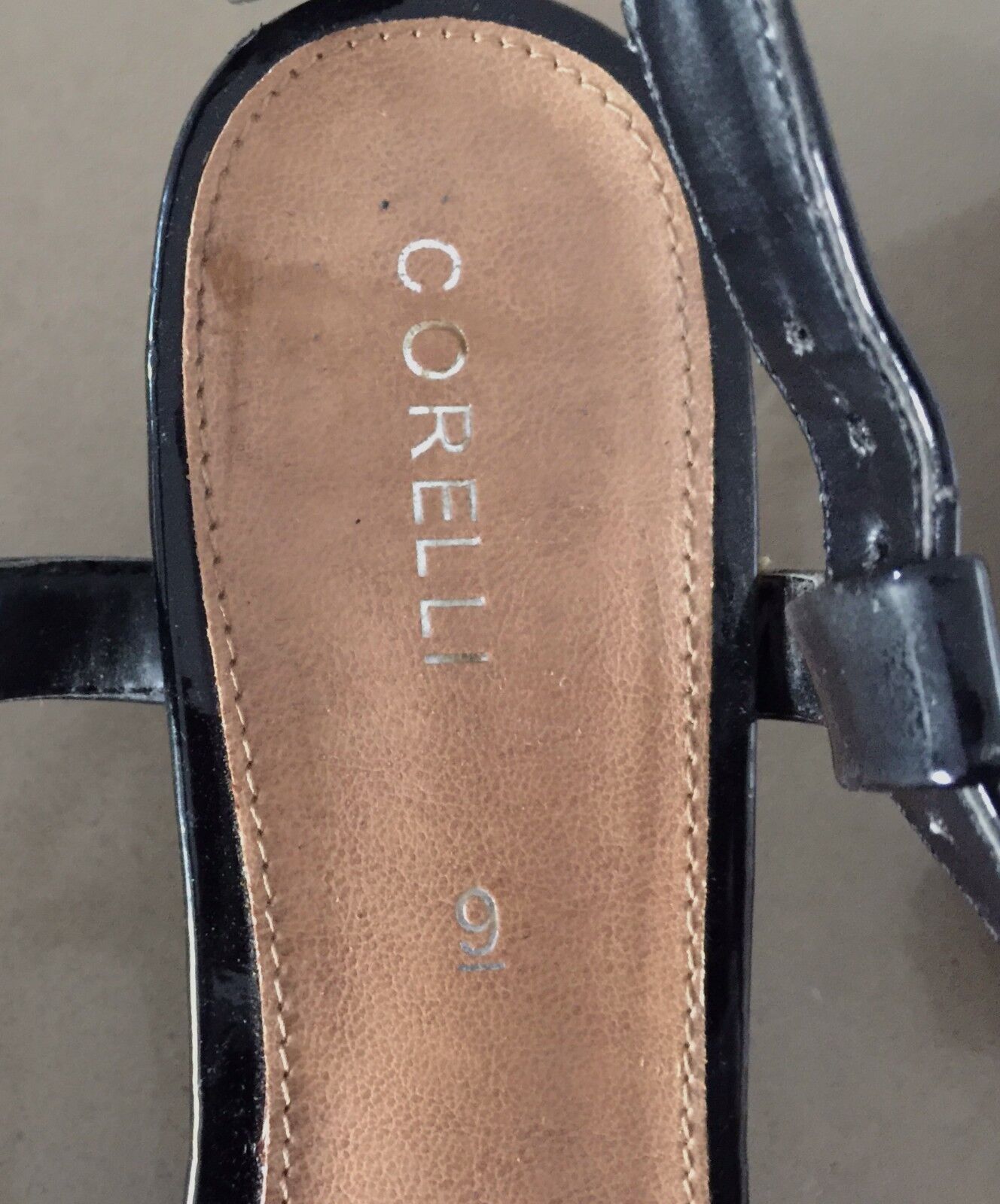 CORELLI "Desmon" Open Toes T-Bar Shoes Black Patent Pleather Heels Ladies Size 9