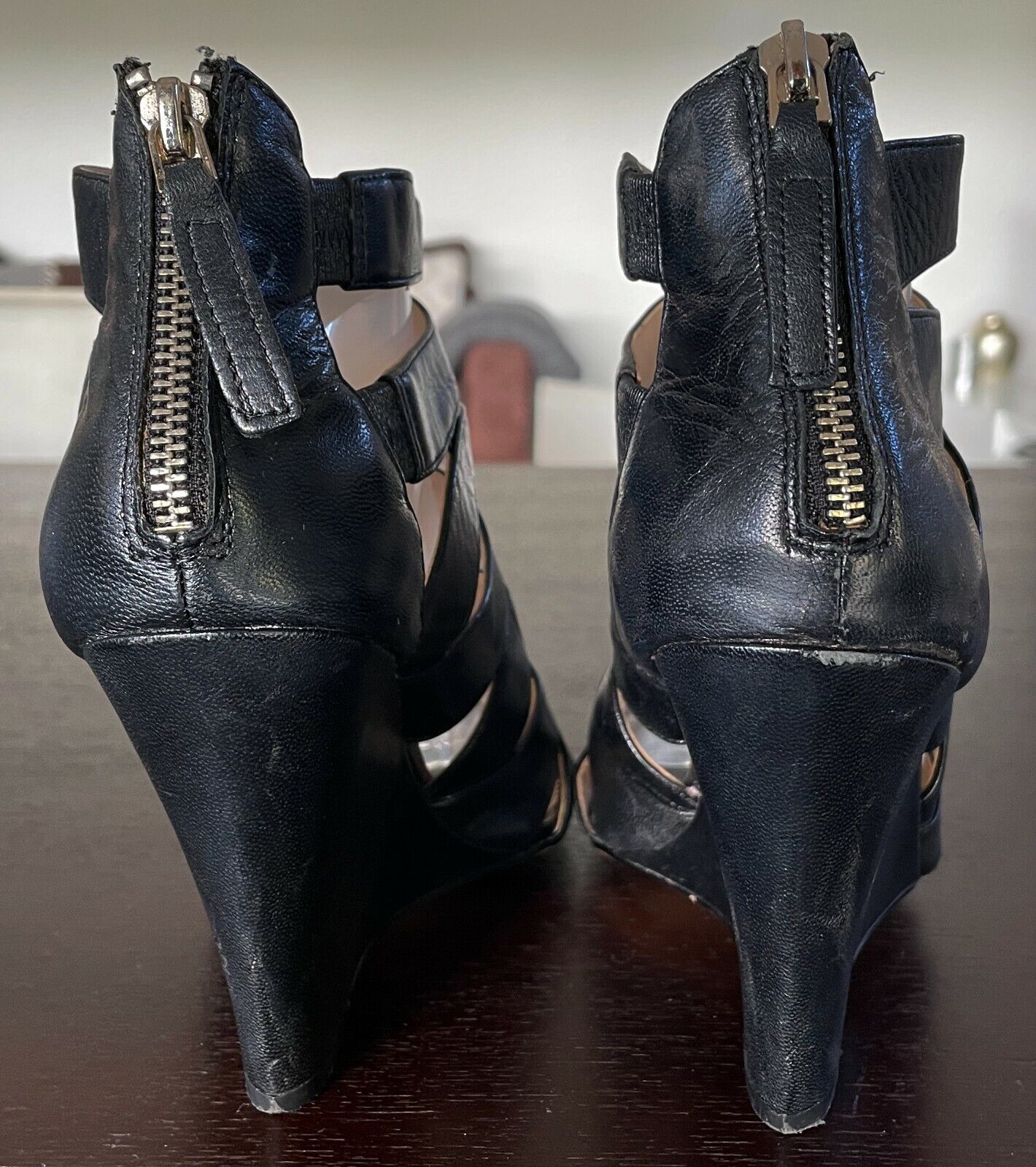 NINE WEST "Cronin" Leather Strappy Open Toe Sandals Zip Back Wedges Shoes Sz 9M