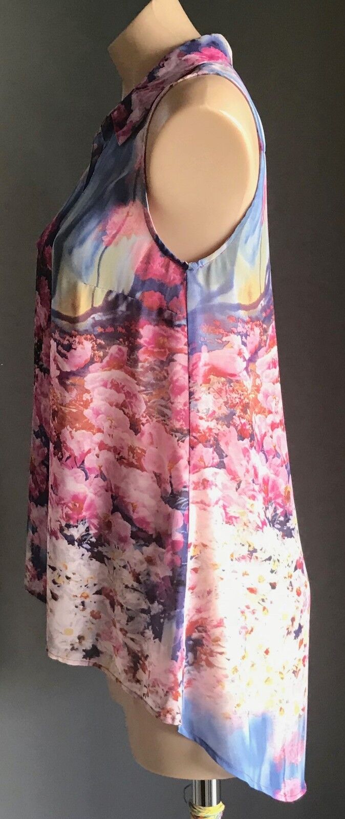 T by BETTINA LIANO Top Multi Colour Floral Print Sleeveless Blouse Size 8 10 NEW