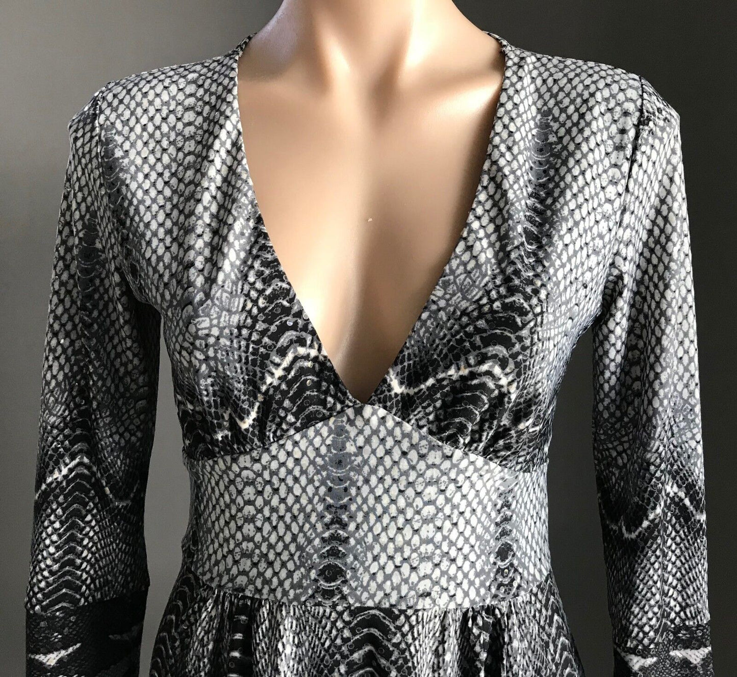 MEI MEI Dress Grey Black Taupe Python Snake Print Spandex Sequins Size 8 10 NEW