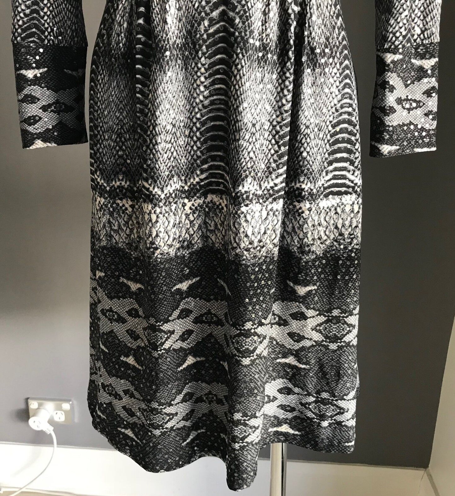 MEI MEI Dress Grey Black Taupe Python Snake Print Spandex Sequins Size 8 10 NEW