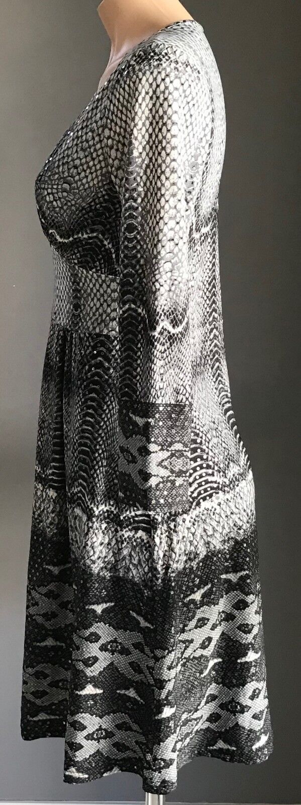 MEI MEI Dress Grey Black Taupe Python Snake Print Spandex Sequins Size 8 10 NEW