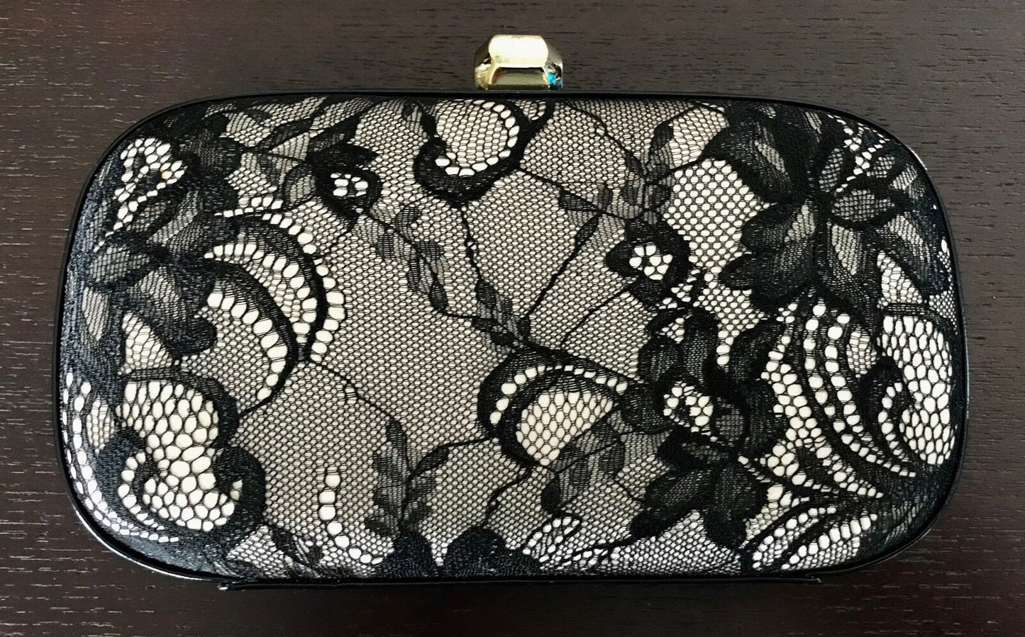 PEEPTOE Shoulder Bag Beige & Lace Patent Pleather Trim Hard Case Clutch