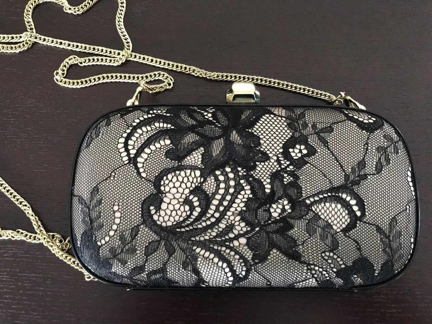 PEEPTOE Shoulder Bag Beige & Lace Patent Pleather Trim Hard Case Clutch