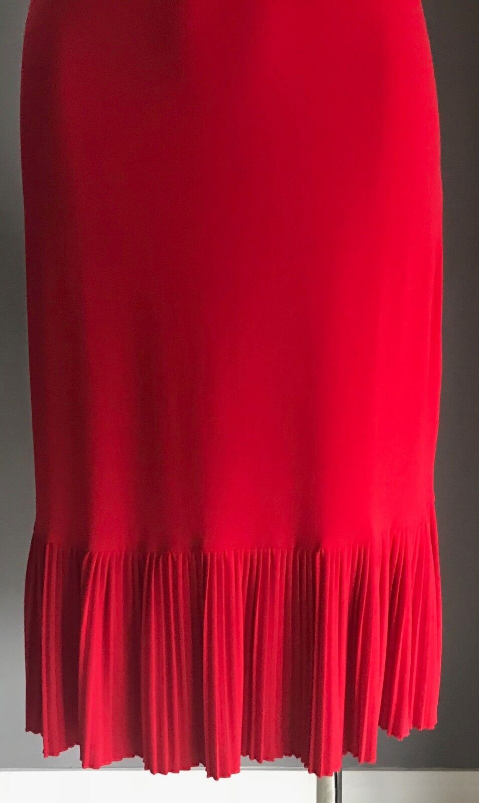ESSENTIAL CASUALS Shoestring Dress Camisole Top Red Pleat Hem Trim Size 10 NEW