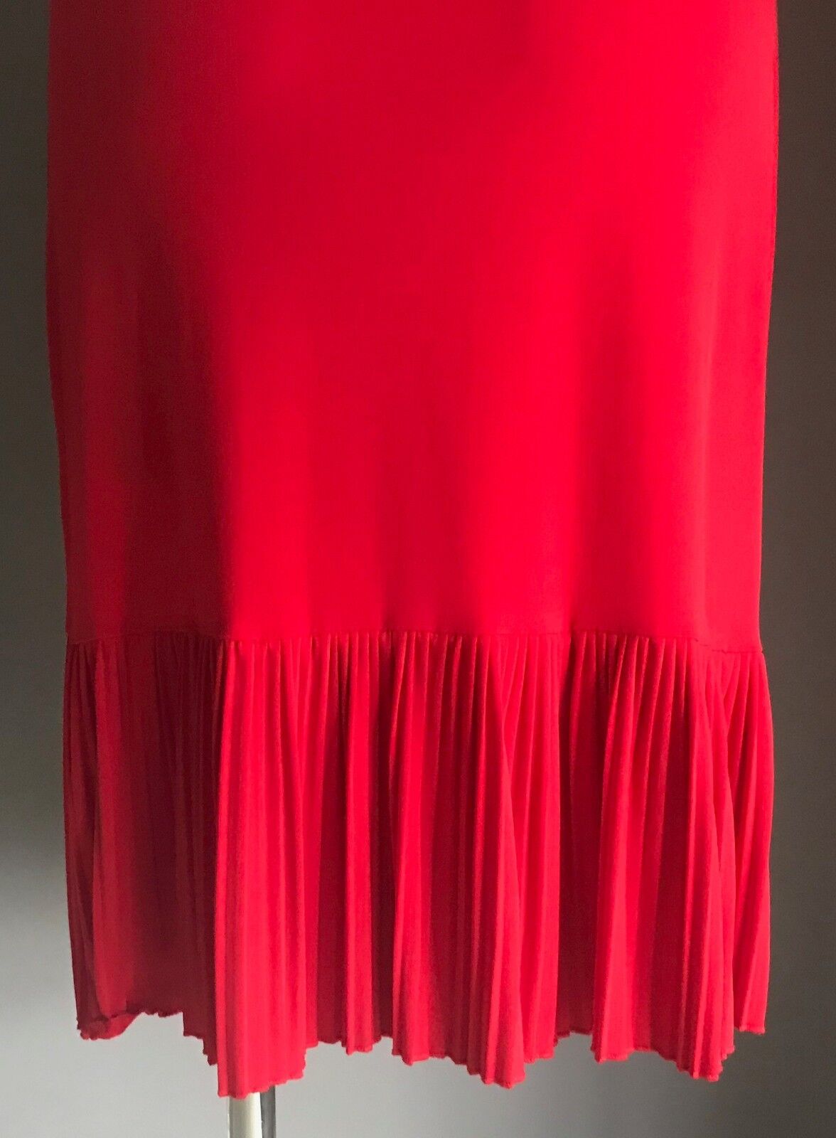 ESSENTIAL CASUALS Shoestring Dress Camisole Top Red Pleat Hem Trim Size 10 NEW