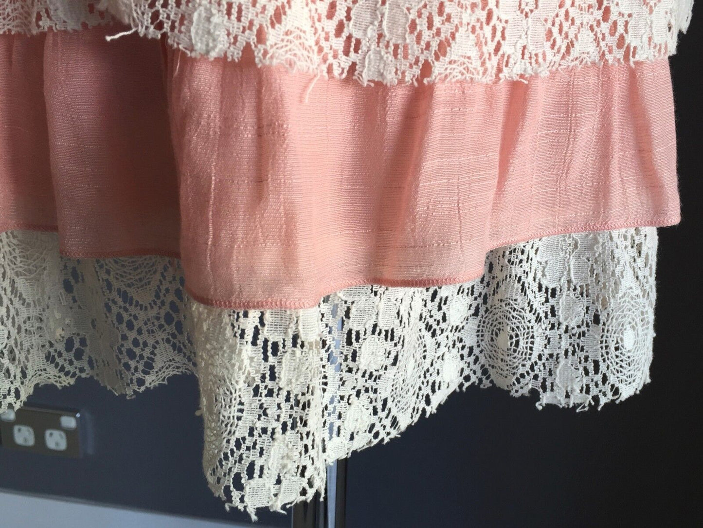 CROSSROADS Dress Peach Sleeveless Lace Layer Lace Trim Top Lined Size 12 NEW