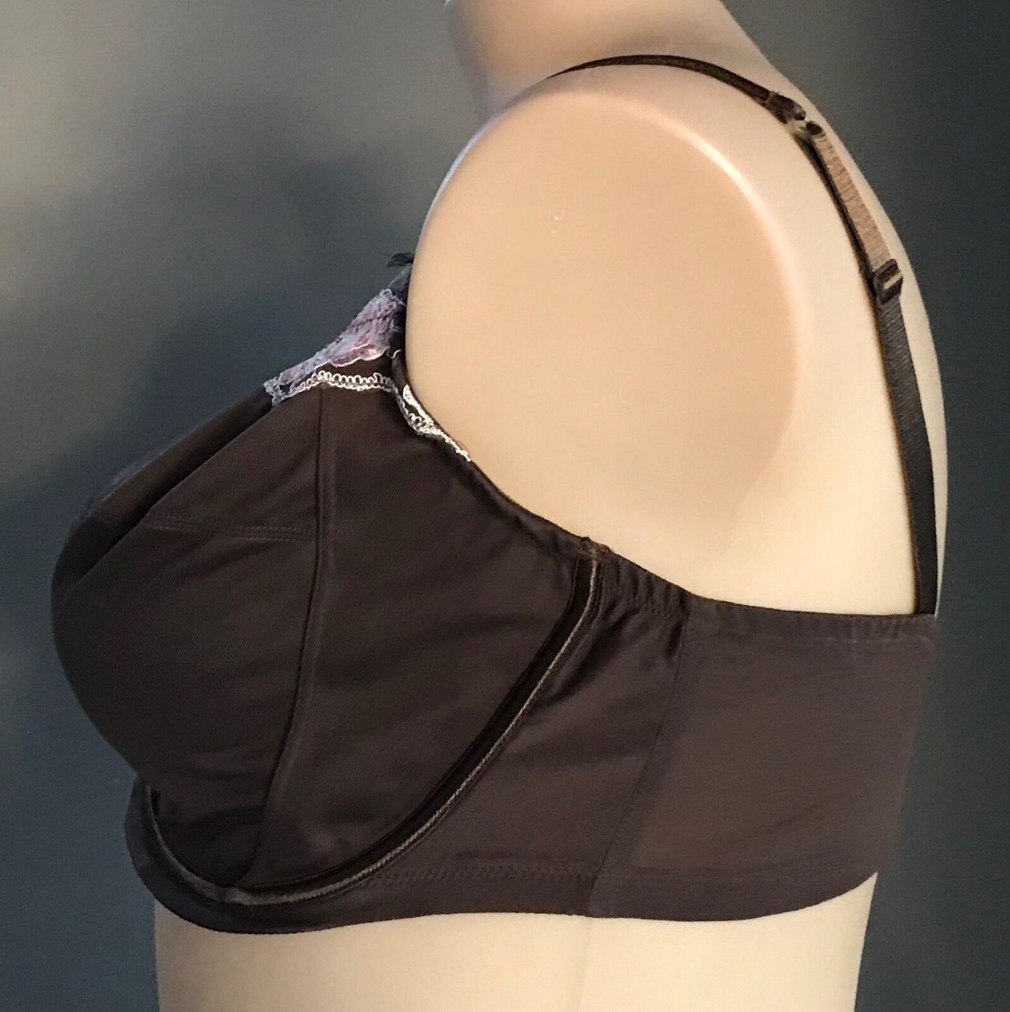 PLAYTEX 18E Bra Brown & Nude Dusty Pink Lace Trim Underwire Bra Y544U NEw