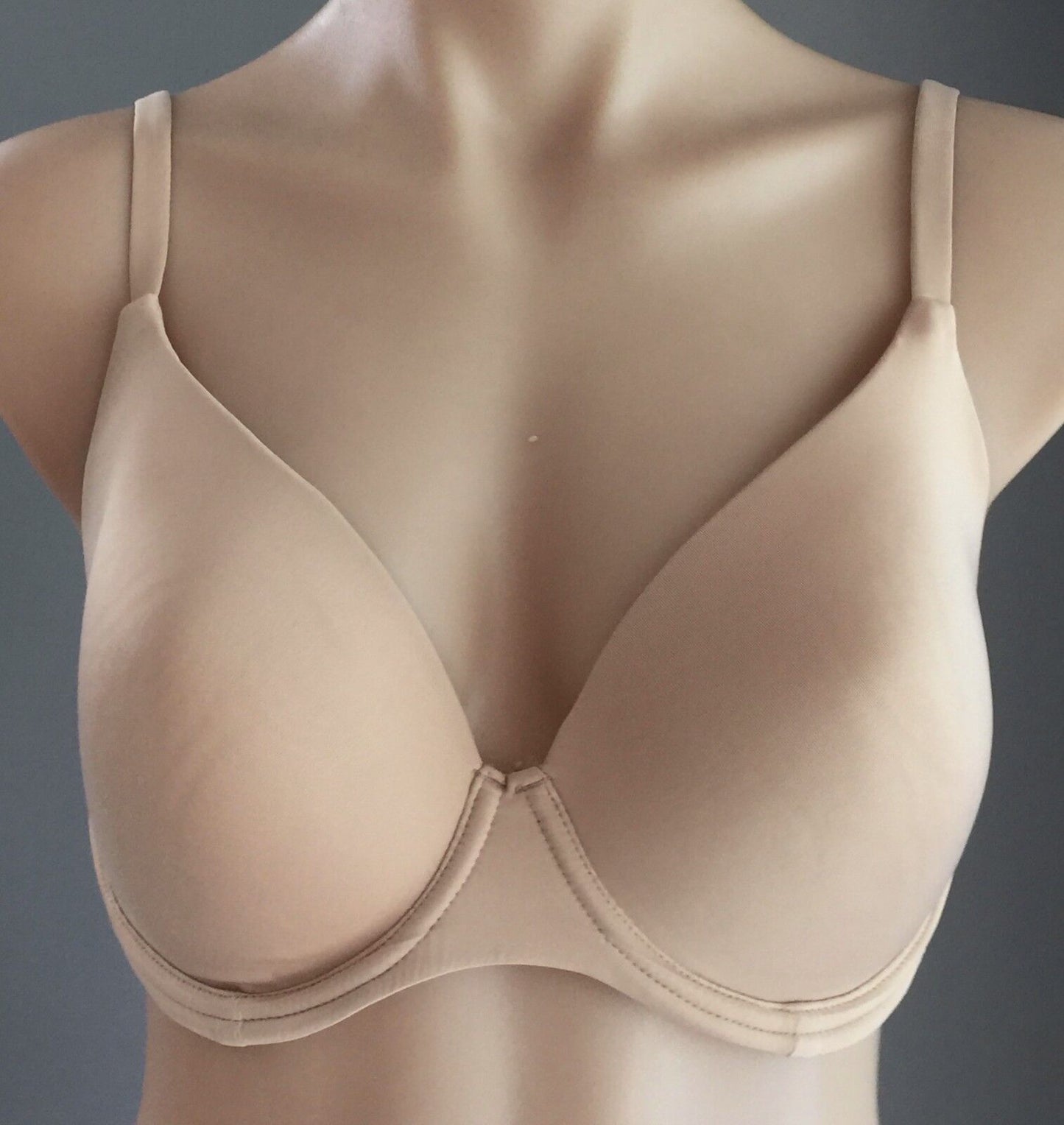 HUNKEMOLLER Bra 34E Beige Smooth Cup Full Coverage Underwire Size UK NEW