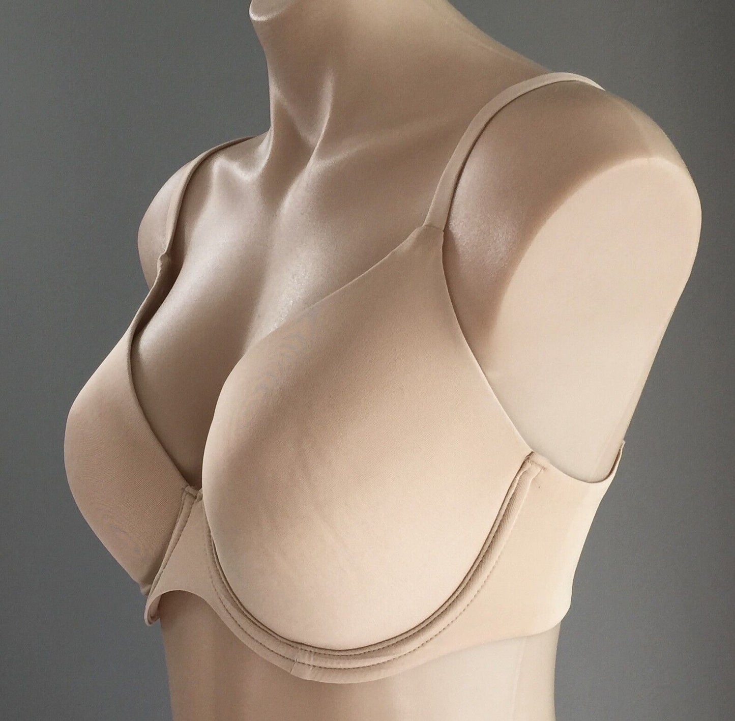 HUNKEMOLLER Bra 34E Beige Smooth Cup Full Coverage Underwire Size UK NEW