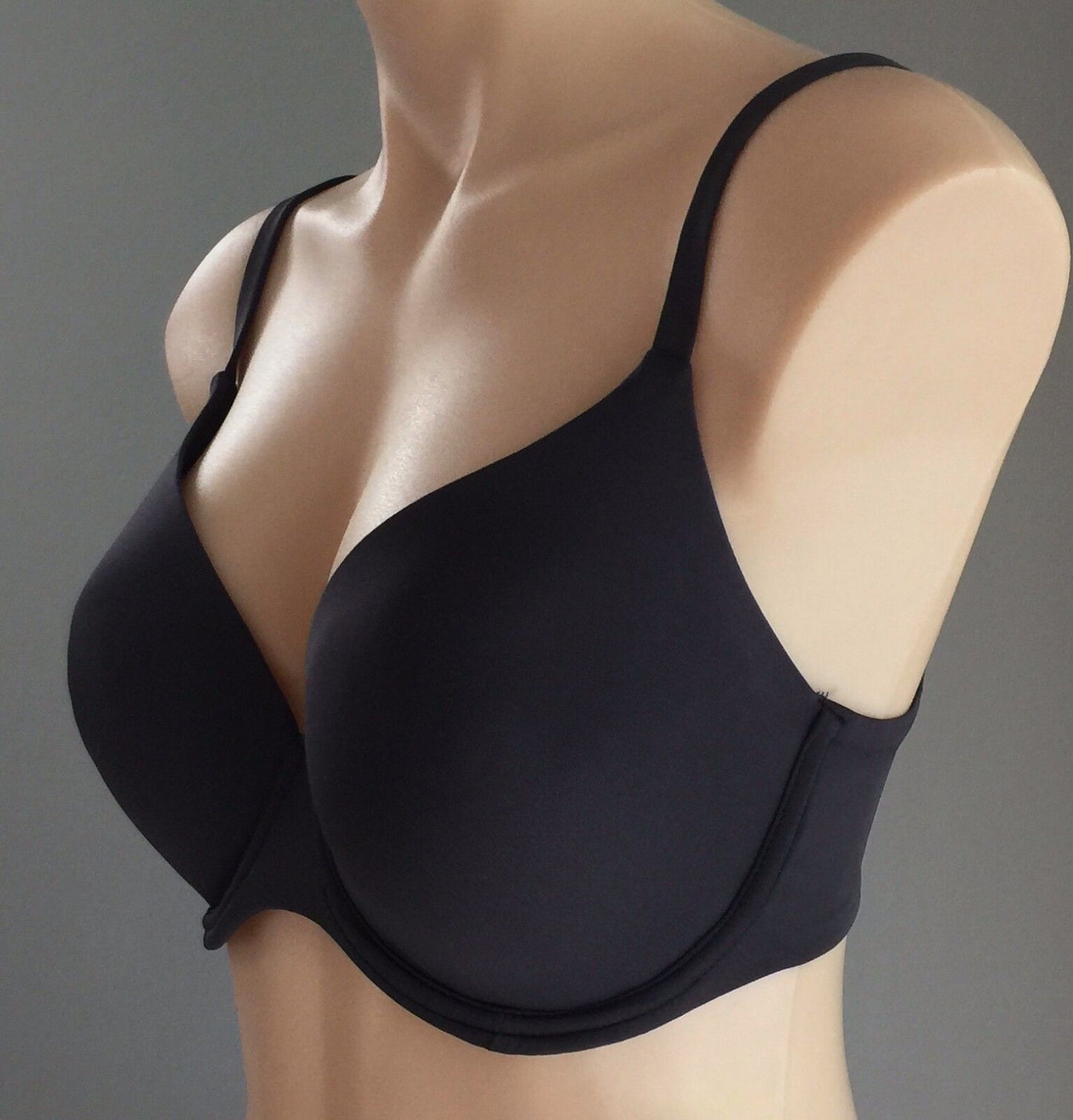 HUNKEMOLLER Bra Black Smooth Cup Full Coverage Underwire Size UK 34E NEW