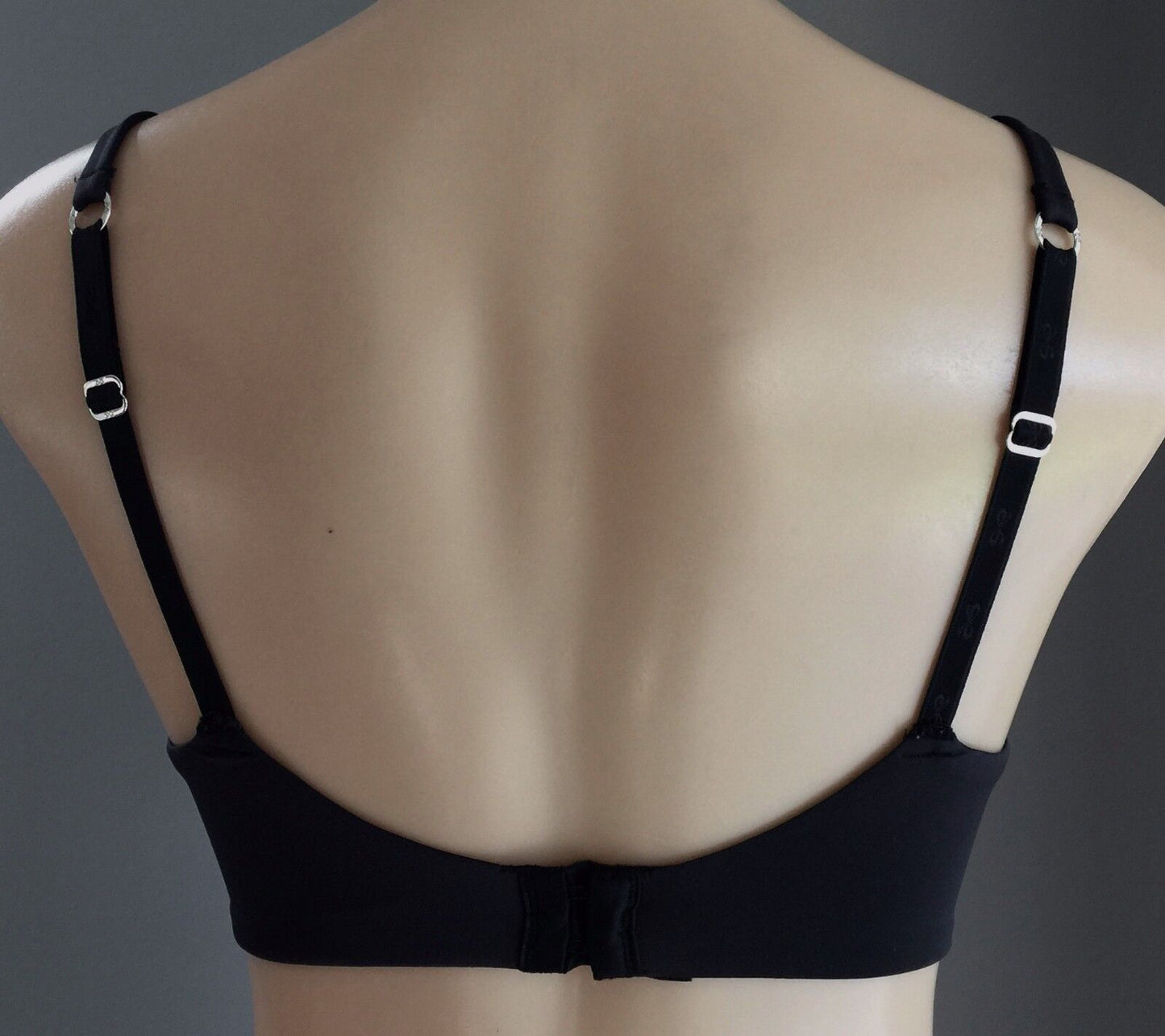 HUNKEMOLLER Bra Black Smooth Cup Full Coverage Underwire Size UK 34E NEW