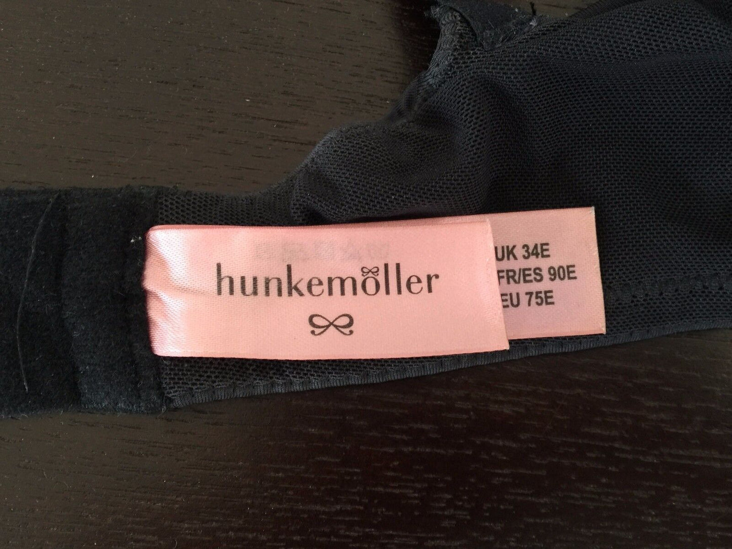 HUNKEMOLLER Bra Black Smooth Cup Full Coverage Underwire Size UK 34E NEW