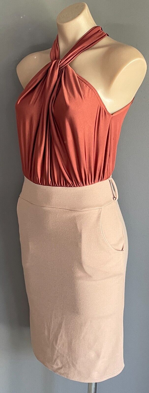 GOSSIP Russet & Beige Dress Size 10 Twist Halter Neck Sleeveless Stretch