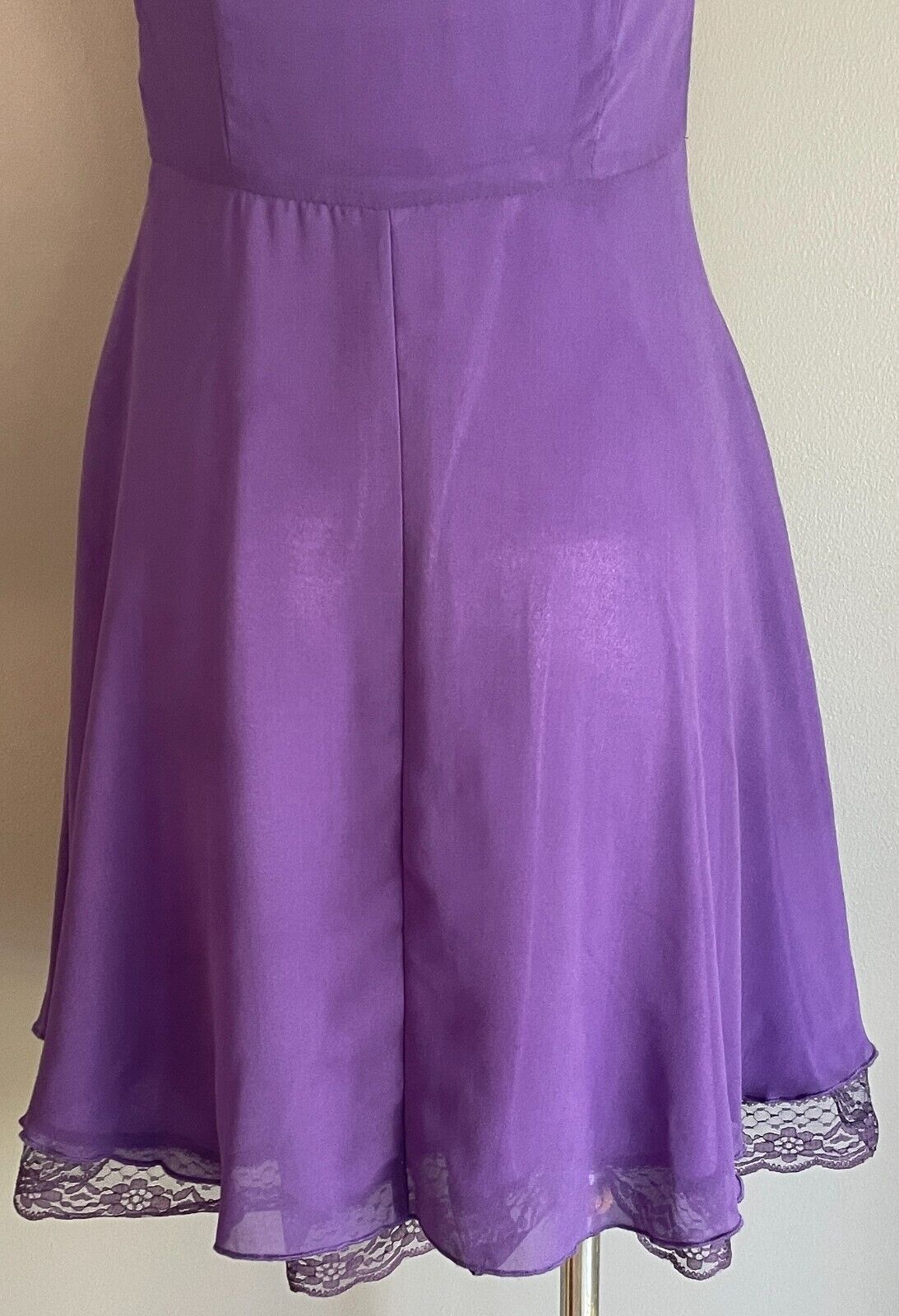MEMORYME Purple Sheath Dress Cap Sleeves Short Length Lace Trim Hem Size S 8 NEW