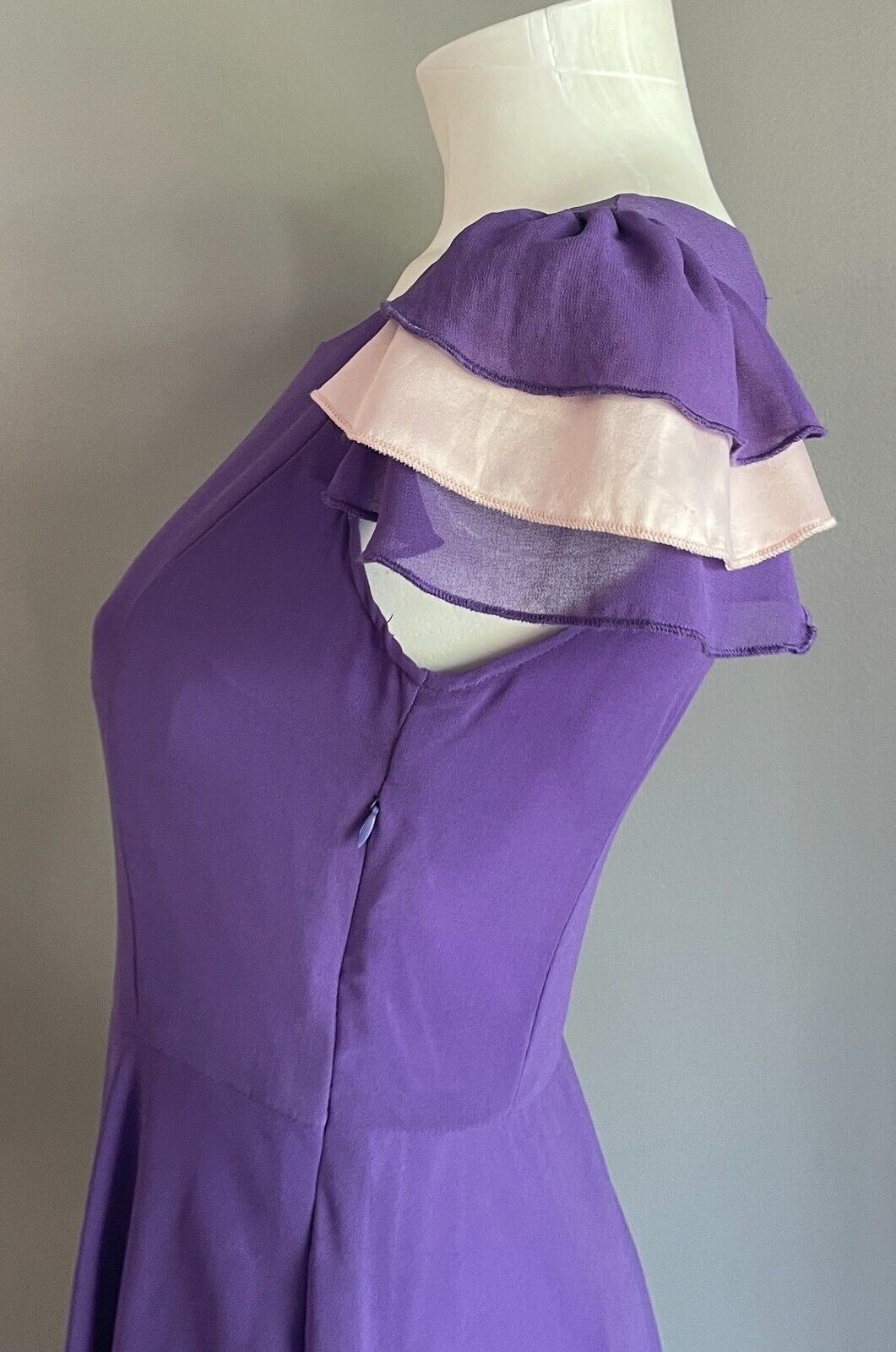 MEMORYME Purple Sheath Dress Cap Sleeves Short Length Lace Trim Hem Size S 8 NEW