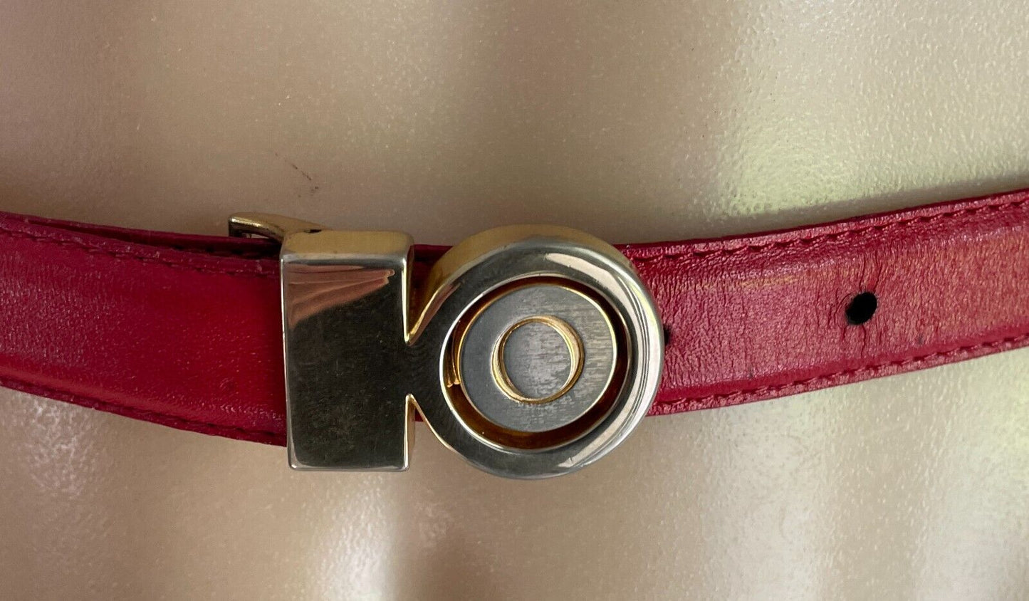 OROTON Belt Red Leather & Gold Chain 1.5cm Wide Size 28 70 To Fit Waist 67 77cm