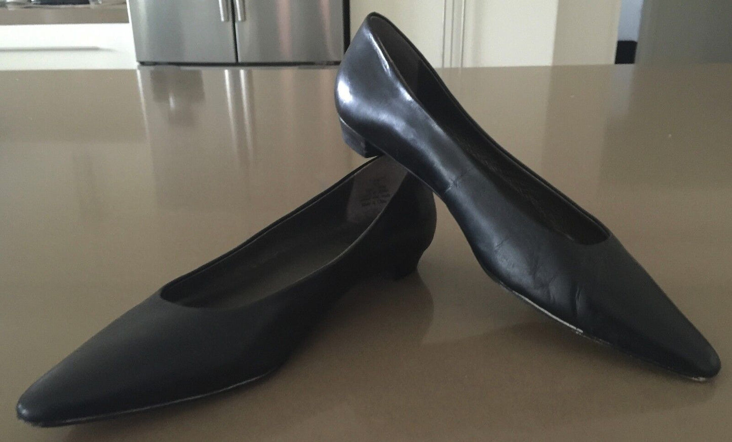WITTNER "P-Antgonie" Court Shoes Black Leather Ladies Size 36.5 1950's chic